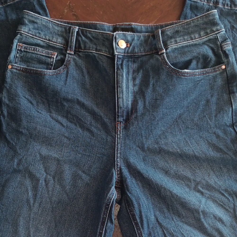 Talbots Blue Slim Jeans with Classic Indigo Wash. #1113A